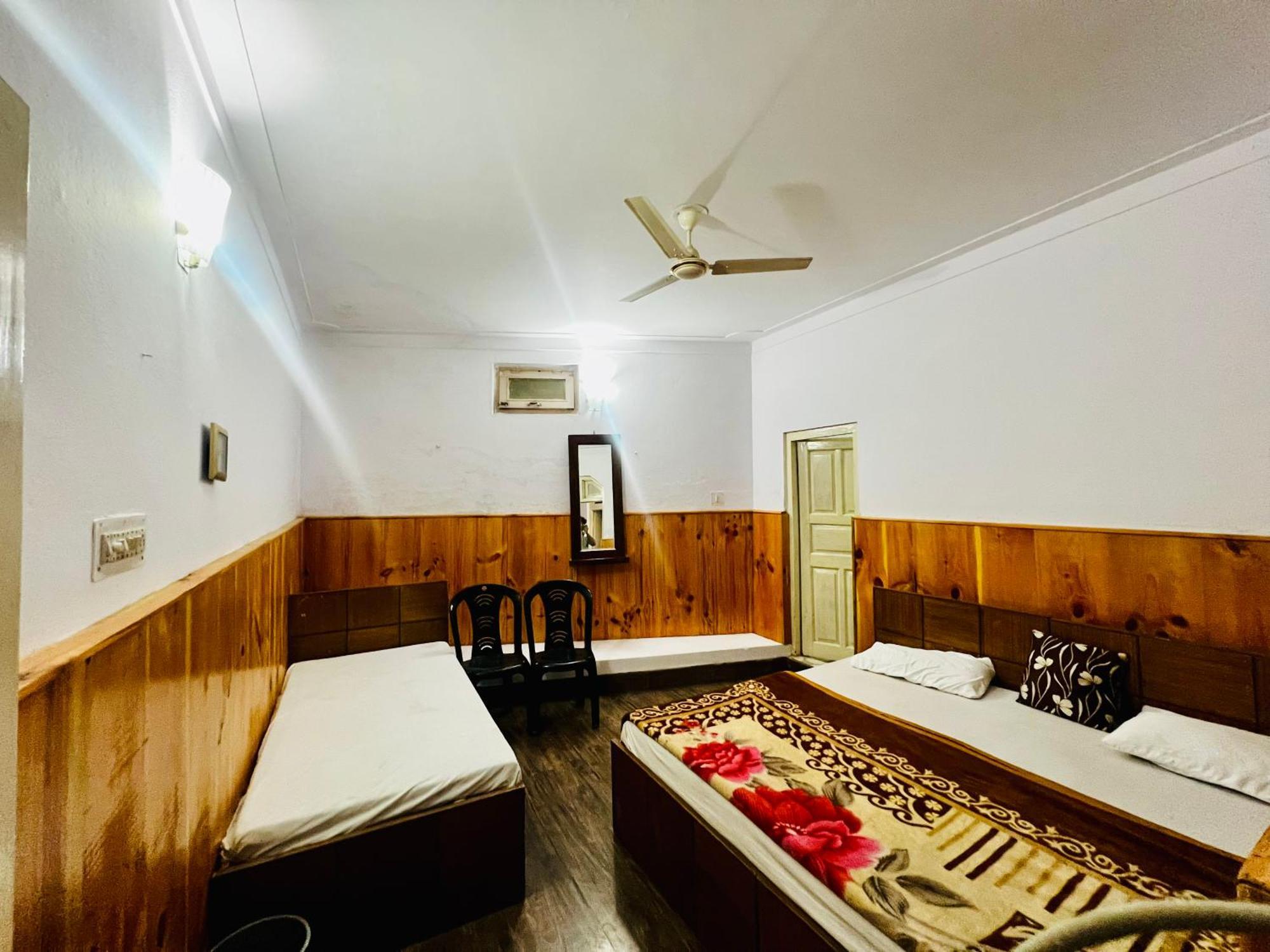 Inder Palace Barkot 외부 사진