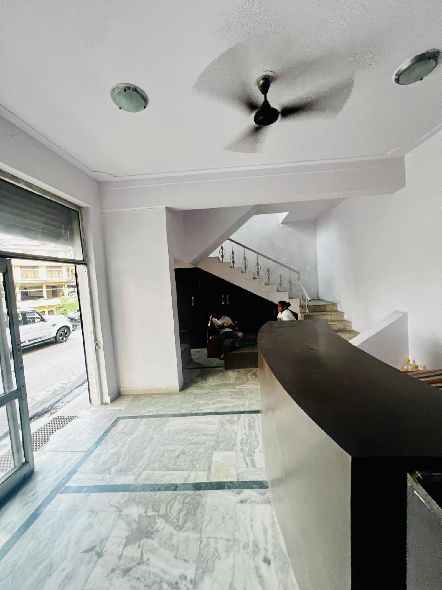 Inder Palace Barkot 외부 사진